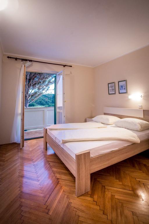 Lucija Apartment Kampor Ngoại thất bức ảnh