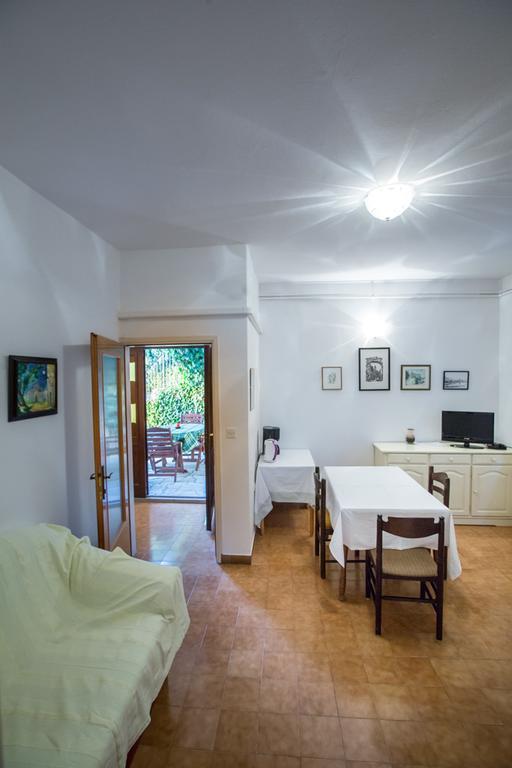 Lucija Apartment Kampor Ngoại thất bức ảnh